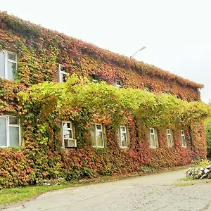  Appartement Pink Near Airport