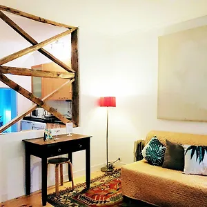 https://santana-apartments.hotels-lisbon-portugal.com